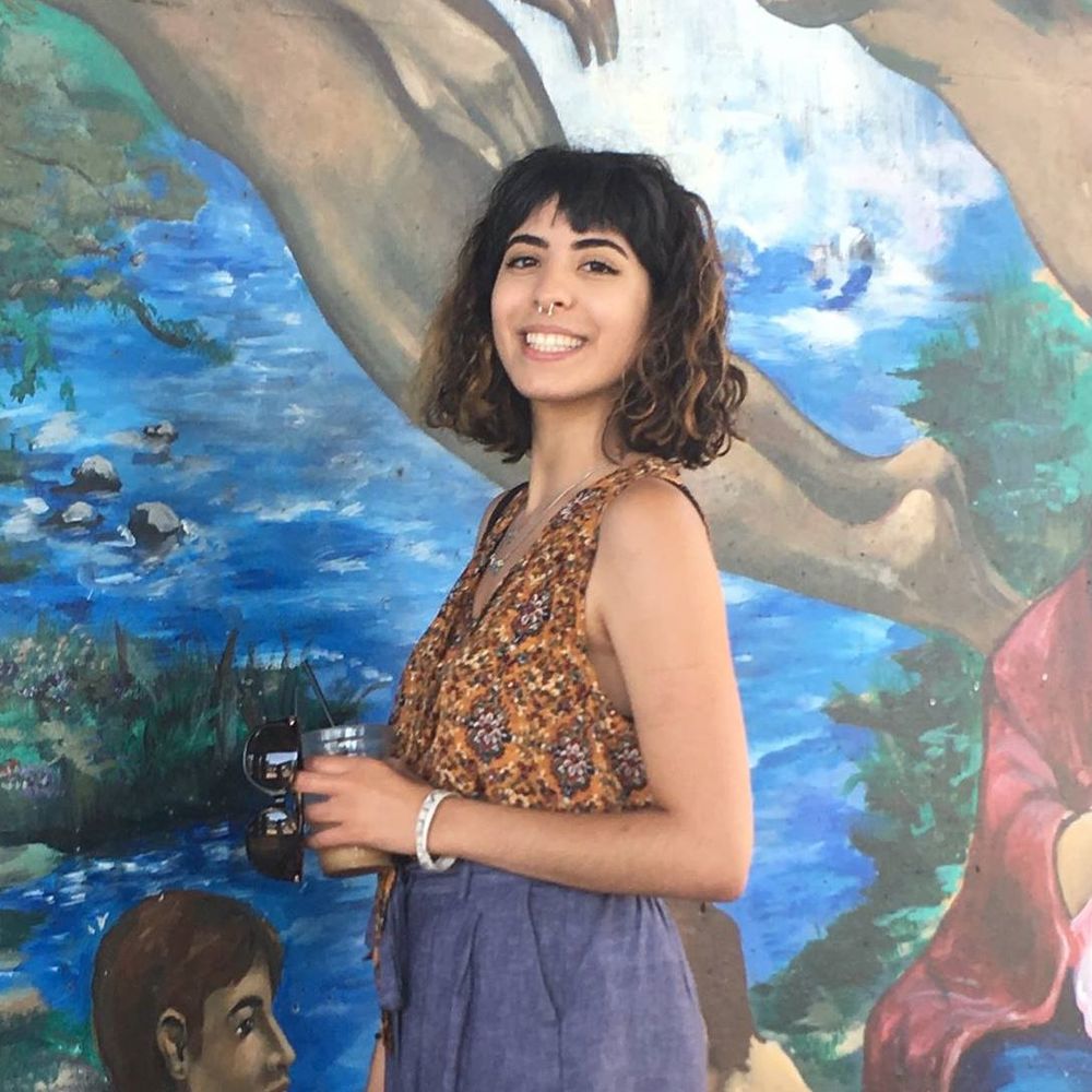 Meet your Posher, Leana